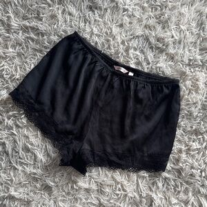La Vie En Rose Black Lace Sleep Shorts